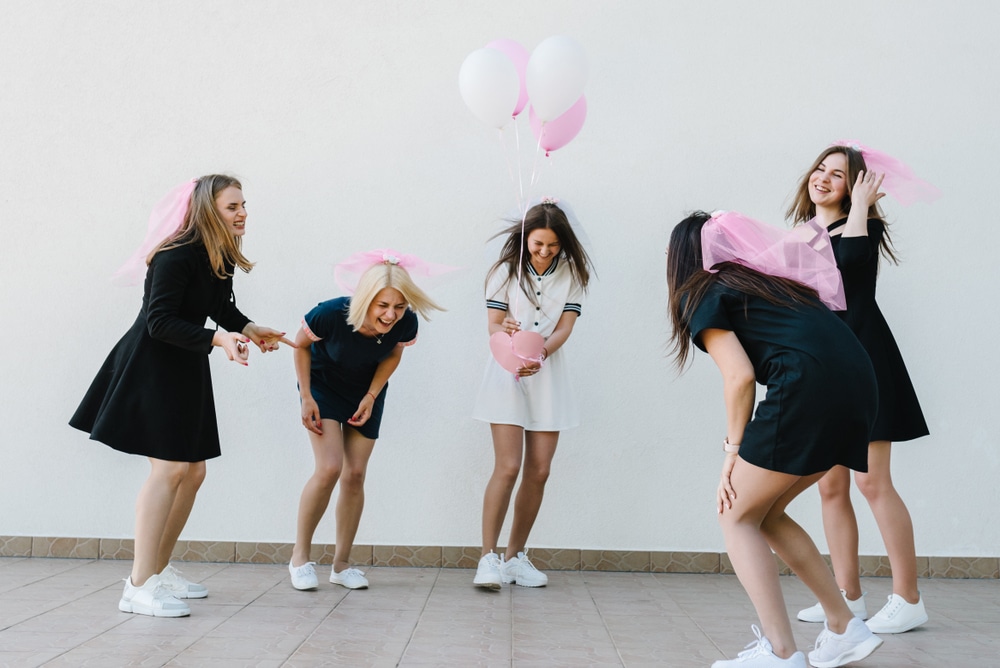 Themen-JGA in Bielefeld Die besten Mottos für ein kreatives Fotoshooting