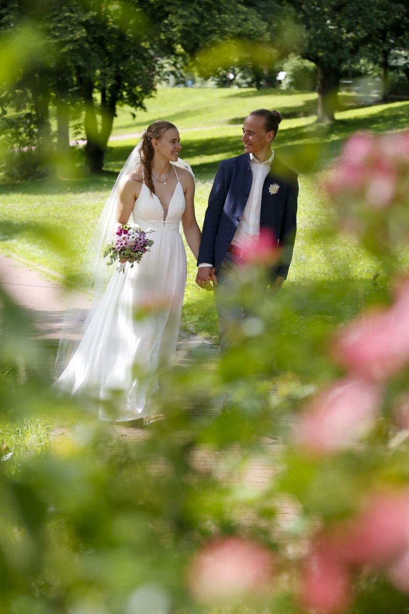 Paar-Hochzeitsfotoshootings in Bielefeld,-Gütersloh,-Paderborn,-Lippe,-Herford