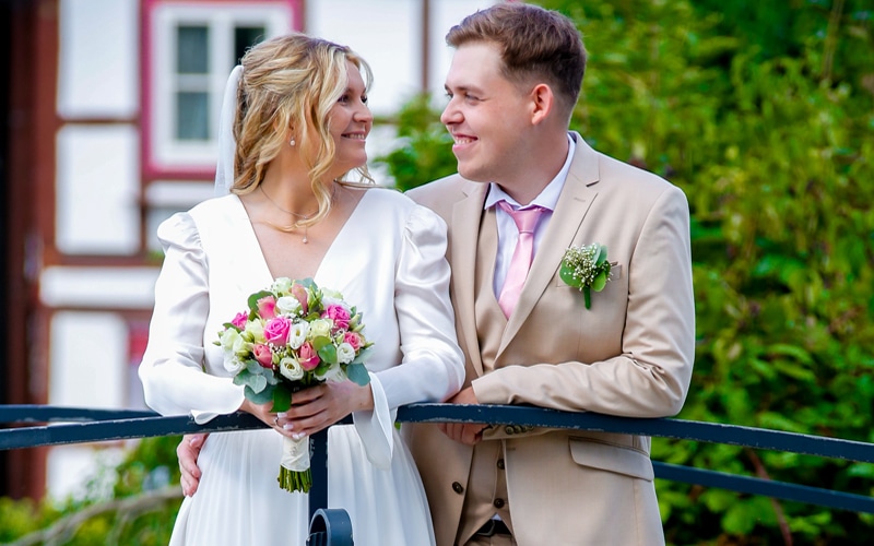 Paar-Fotograf-Fotoshooting-Hochzeit-in-Versmold